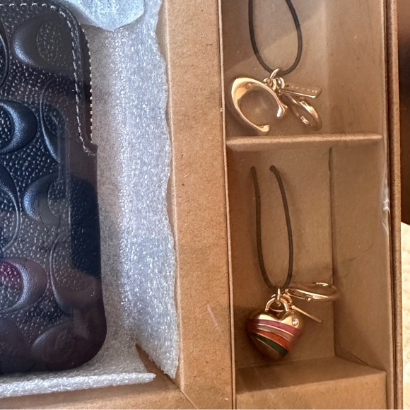 Coach NWT Boxed Corner Zip Wristlet In Signature Leather w Charms - Picture 5 of 6